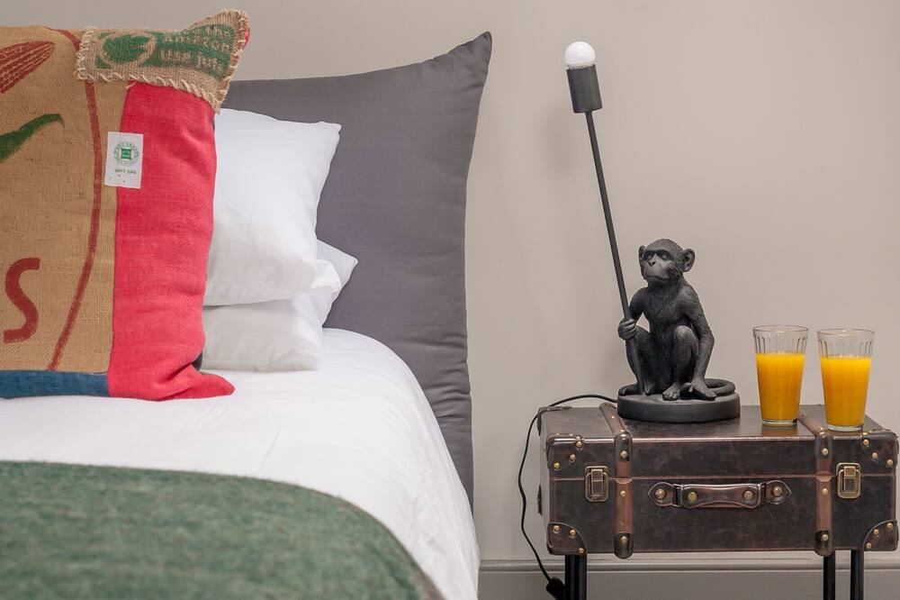 Photo of Others in Lauder