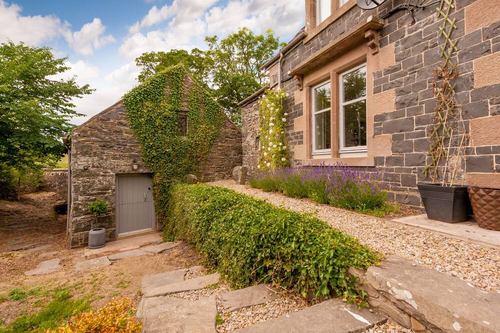 Photo of Others in Lauder