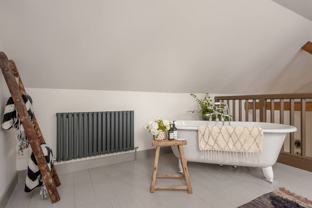 Photo of Others in Lauder