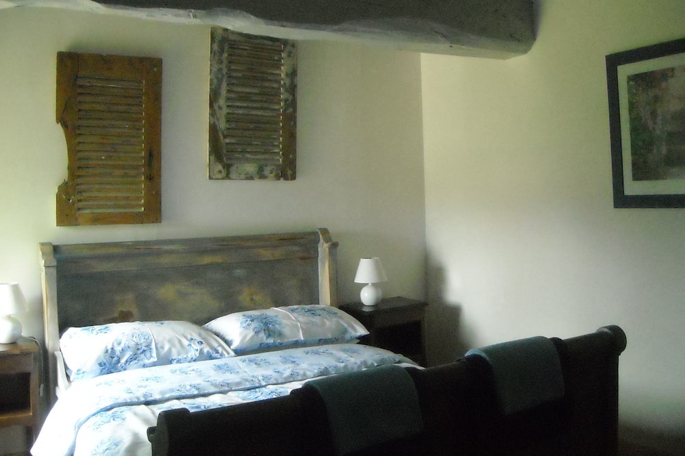 Photo of Others in La Chapelle-Pouilloux