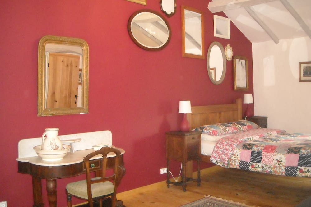 Photo of Others in La Chapelle-Pouilloux