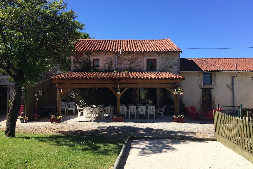 Photo of Others in La Chapelle-Pouilloux
