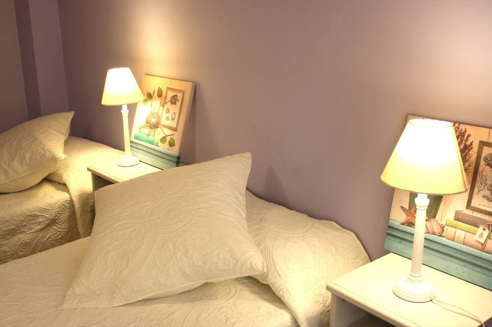 Photo of Bedroom in Riudecanyes