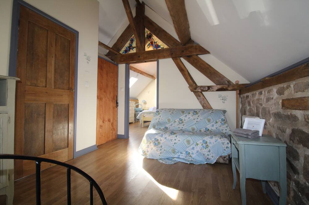 Photo of Bedroom in Larchamp