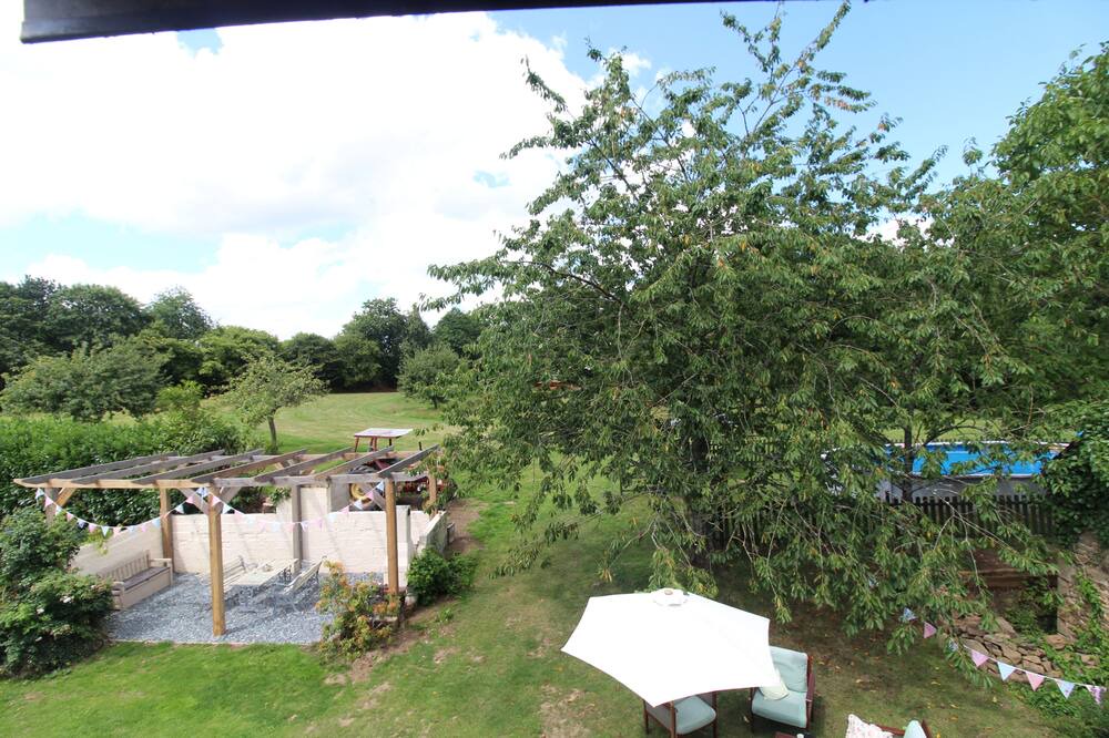 Photo of Outdoor in Larchamp