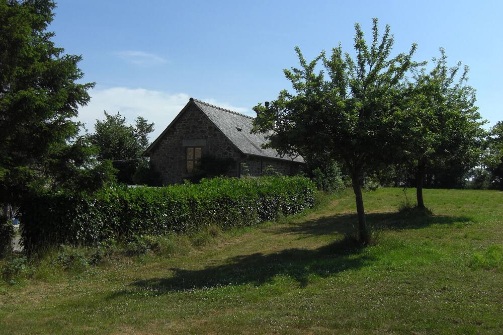 Photo of Outdoor in Larchamp