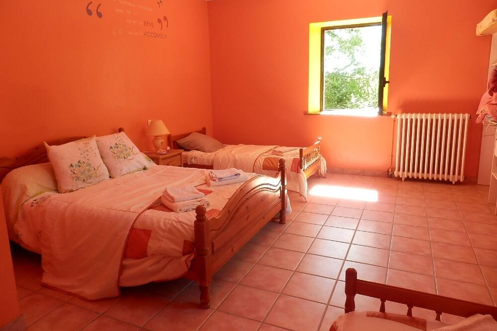 Photo of Bedroom in Montalzat