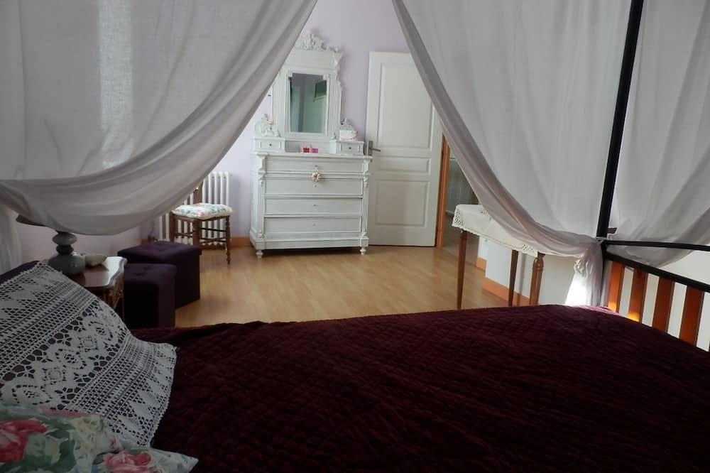 Photo of Bedroom in Montalzat