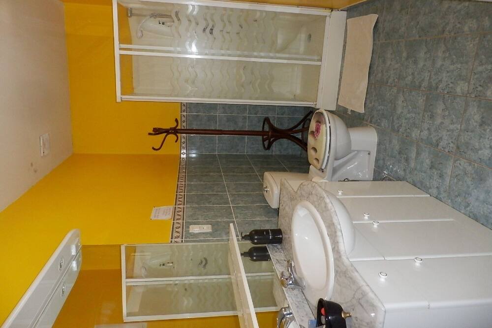 Photo of Bathroom in Montalzat