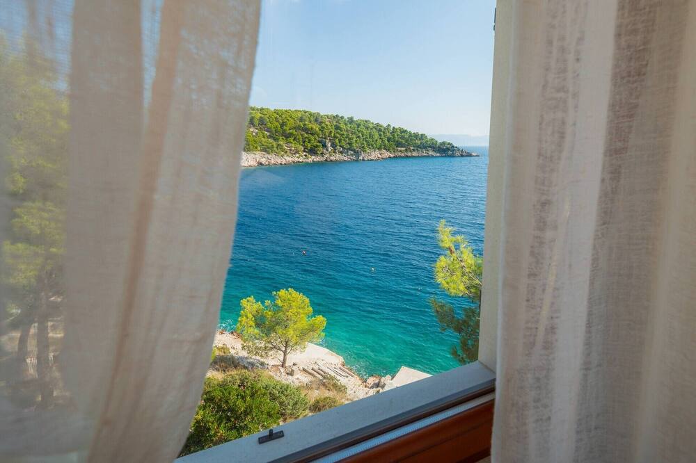 Photo of Others in Cove Osibova (Milna)