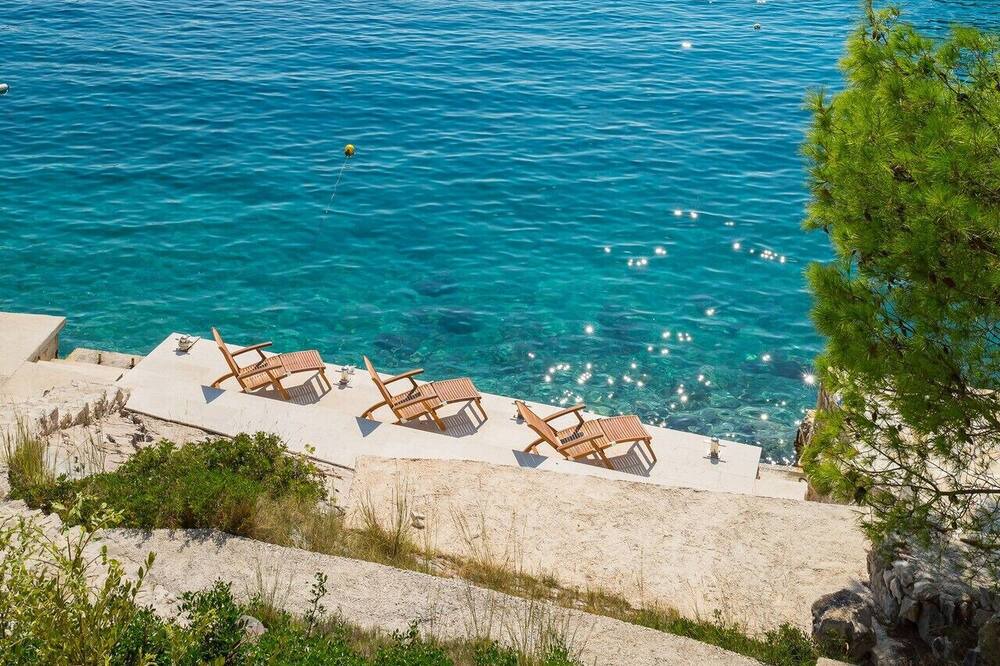 Photo of Others in Cove Osibova (Milna)