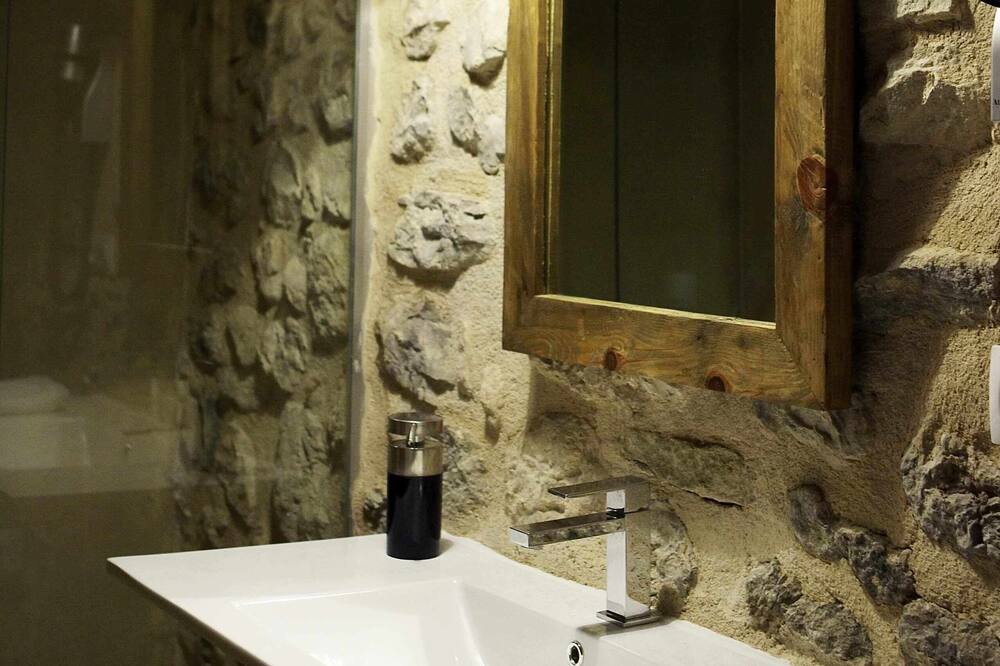 Photo of Bathroom in Oden