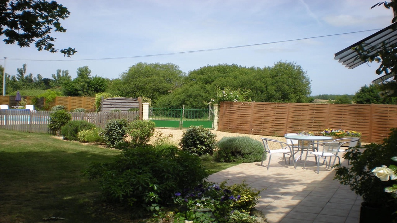 Photo of Outdoor in Noyant-Villages