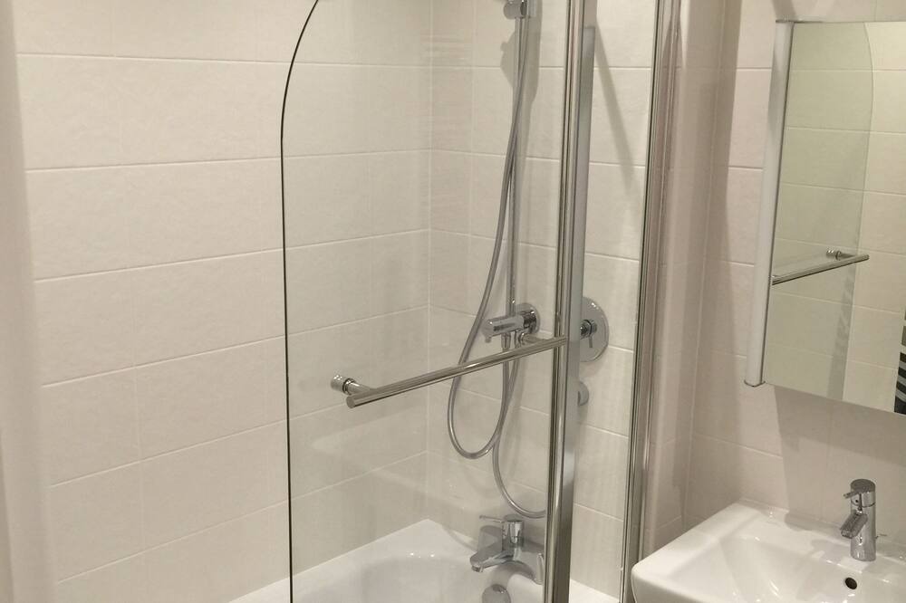 Photo of Bathroom in Bromley South
