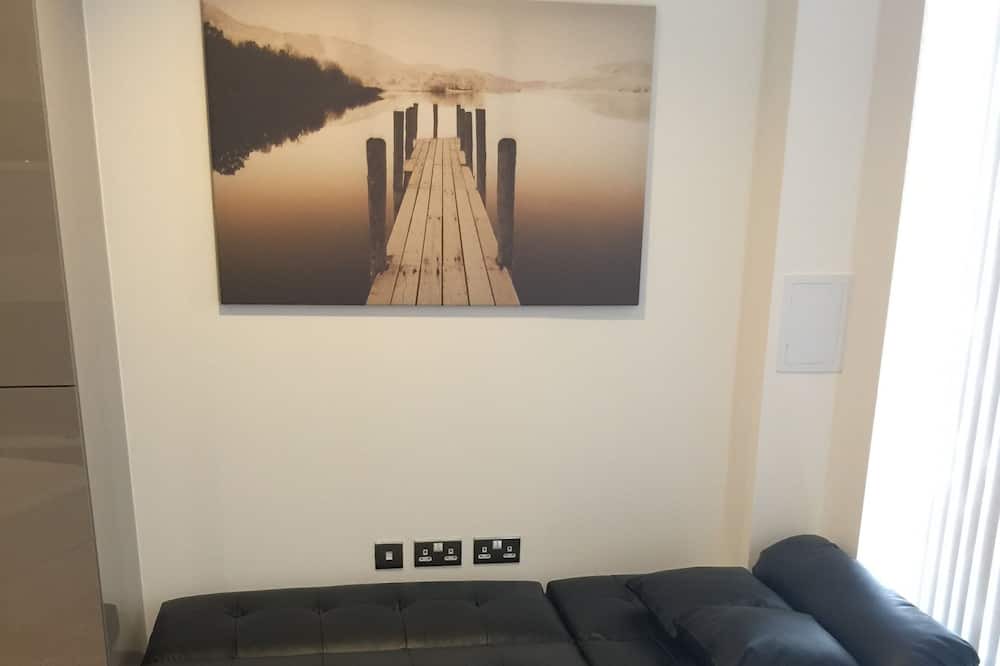 Photo of Livingroom in Bromley South