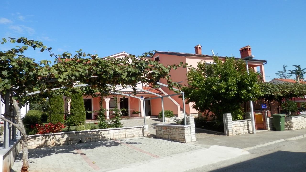 Photo of Outdoor in Borik