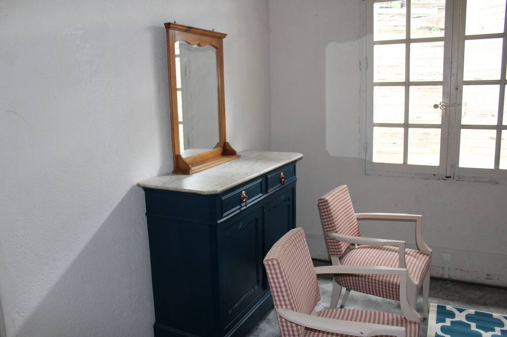 Photo of Bedroom in Villeneuve