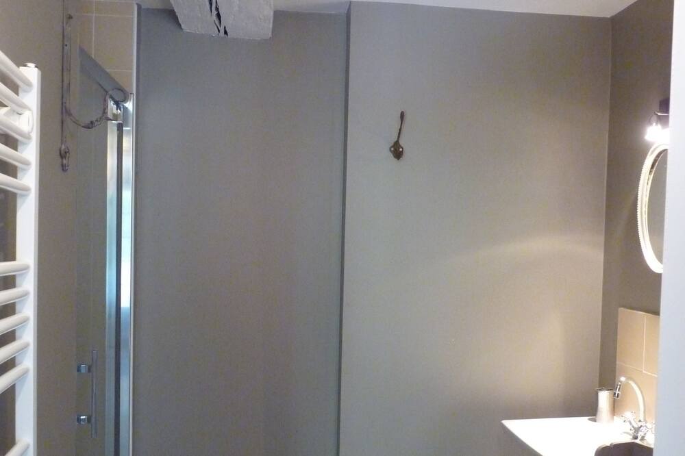 Photo of Bedroom in Saint-Etienne-en-Cogles