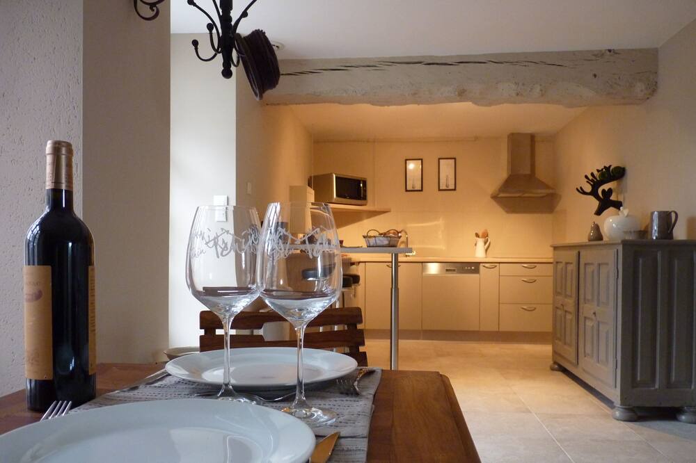 Photo of Kitchen in Saint-Etienne-en-Cogles