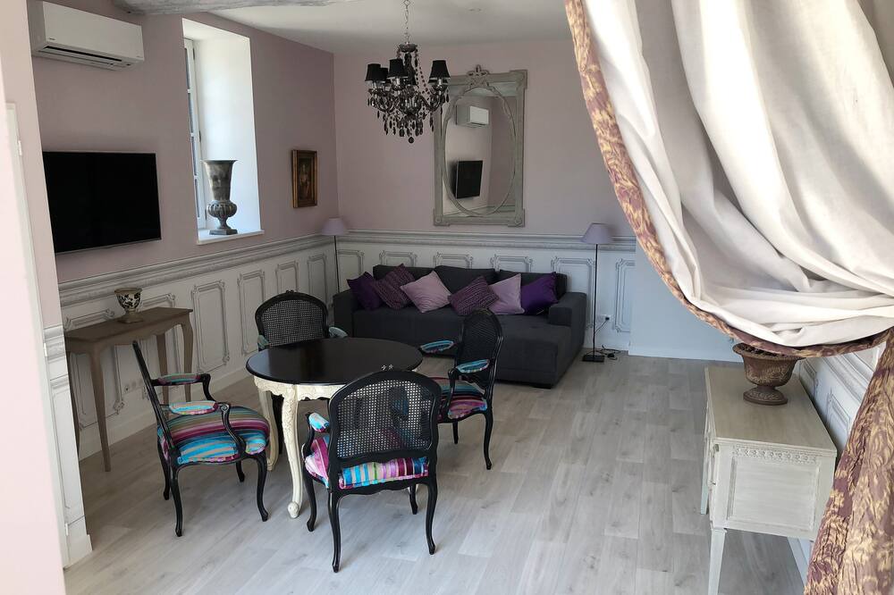 Photo of Livingroom in Azay-le-Rideau