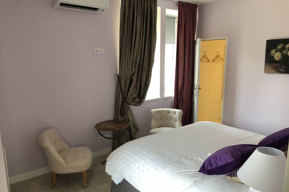 Photo of Bedroom in Azay-le-Rideau