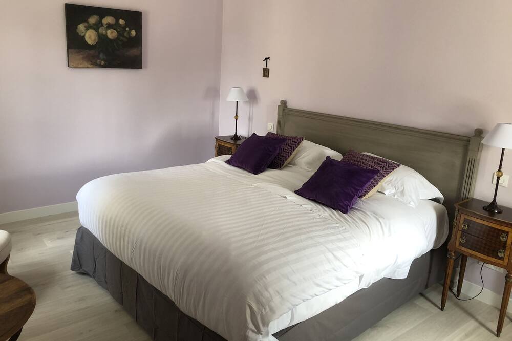 Photo of Bedroom in Azay-le-Rideau
