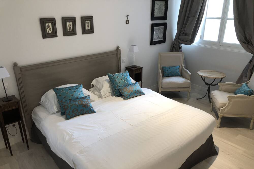 Photo of Bedroom in Azay-le-Rideau