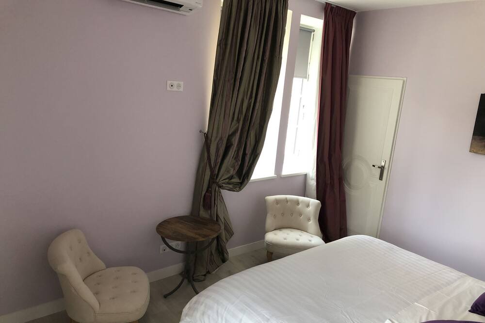 Photo of Bedroom in Azay-le-Rideau