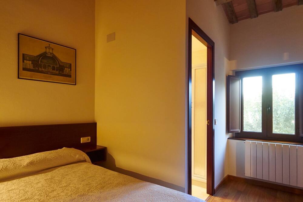 Photo of Bedroom in Llagostera