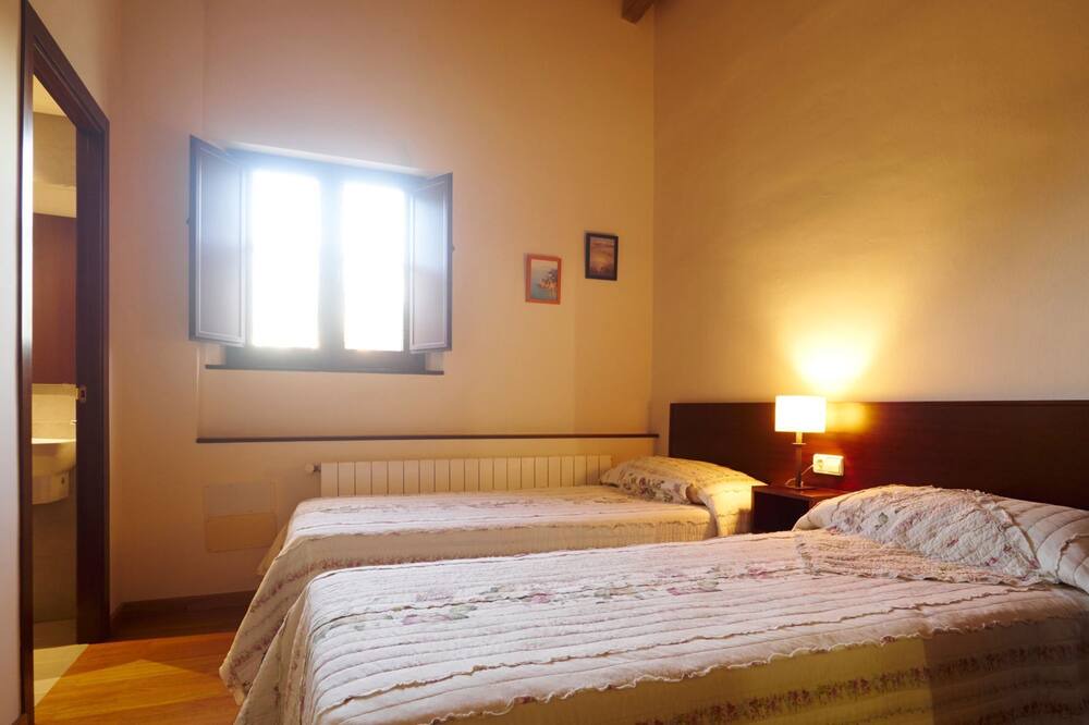Photo of Bedroom in Llagostera