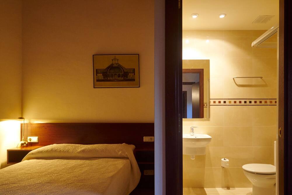 Photo of Bedroom in Llagostera