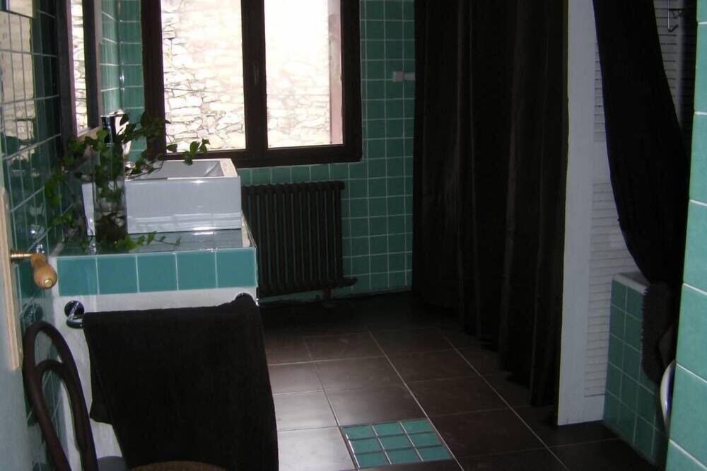 Photo of Bathroom in Valflaunes