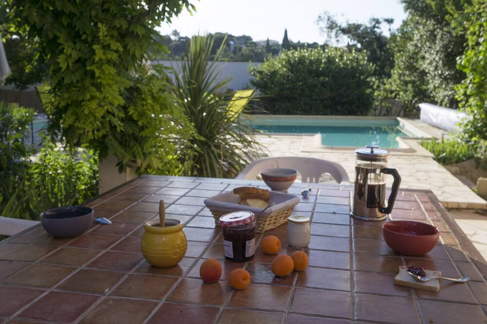 Photo of Patio Balcony in Aubais