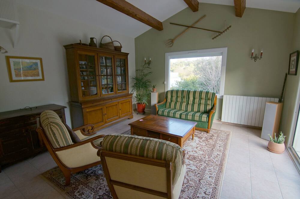 Photo of Livingroom in Aubais