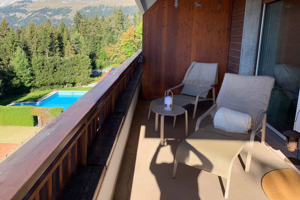 Photo of Patio Balcony in Lens