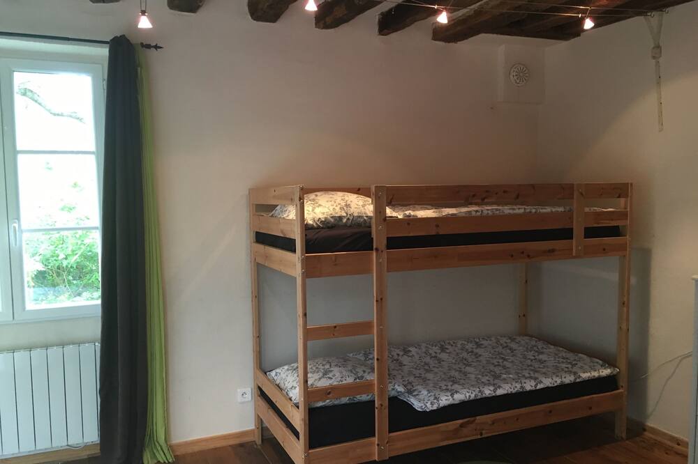Photo of Bedroom in Thiveral-Grignon