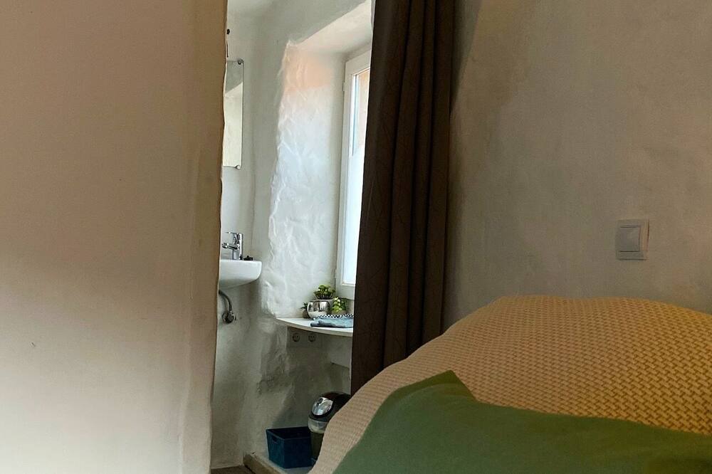 Photo of Bedroom in Baillestavy