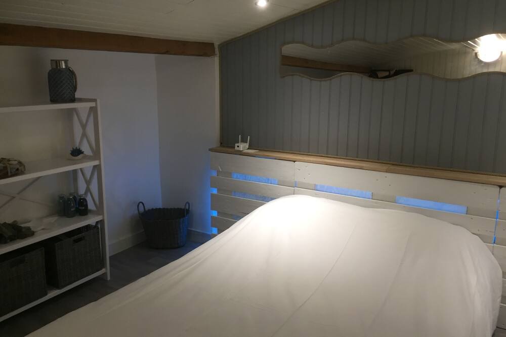 Photo of Bedroom in Vessey
