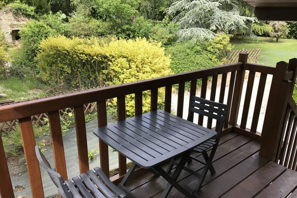 Photo of Patio Balcony in Vessey