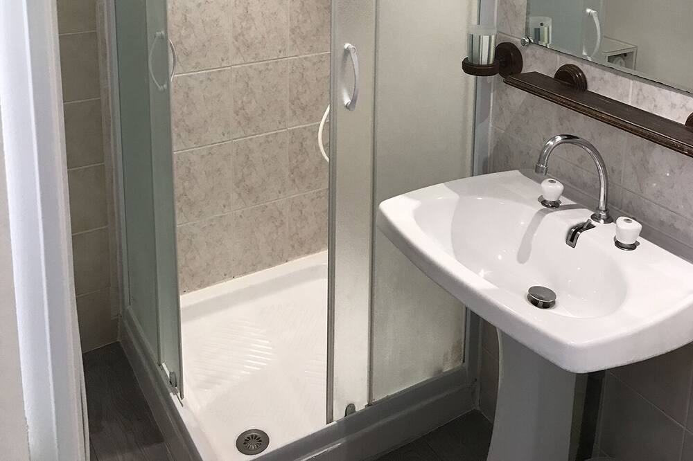 Photo of Bathroom in Vessey