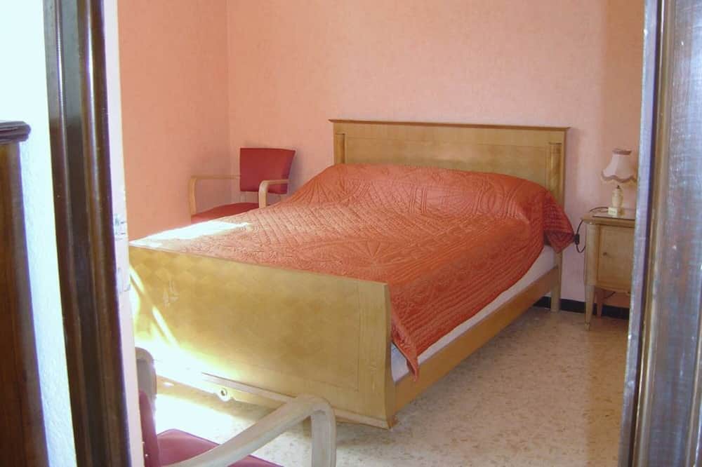 Photo of Bedroom in Saint-Jean-Pla-de-Corts