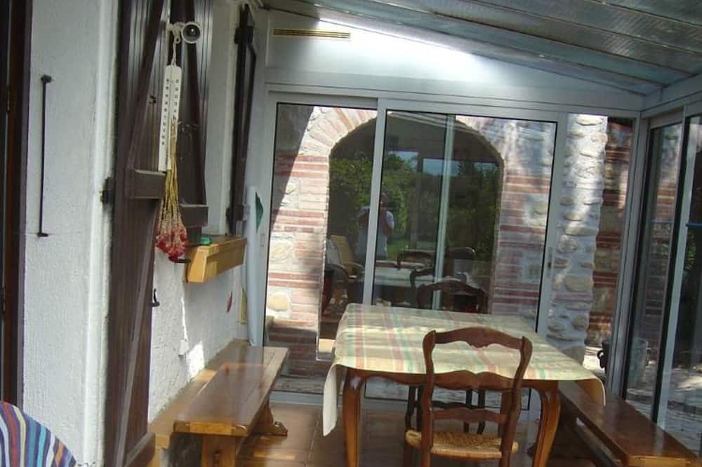 Photo of Patio Balcony in Saint-Jean-Pla-de-Corts