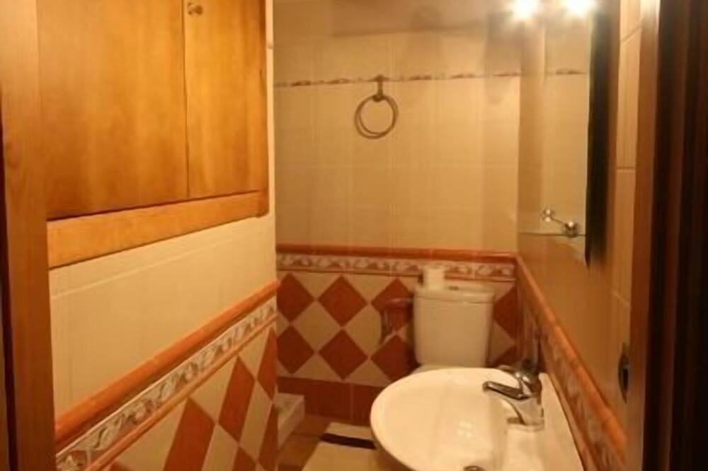 Photo of Bathroom in Pauls
