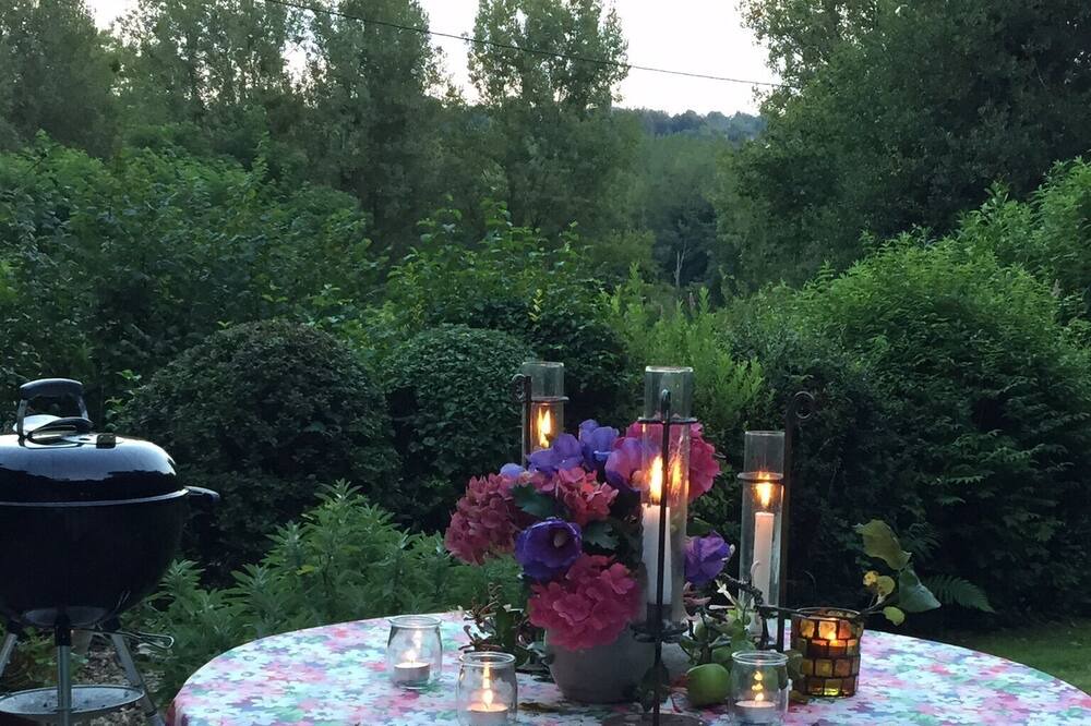 Photo of Outdoor in Ablon
