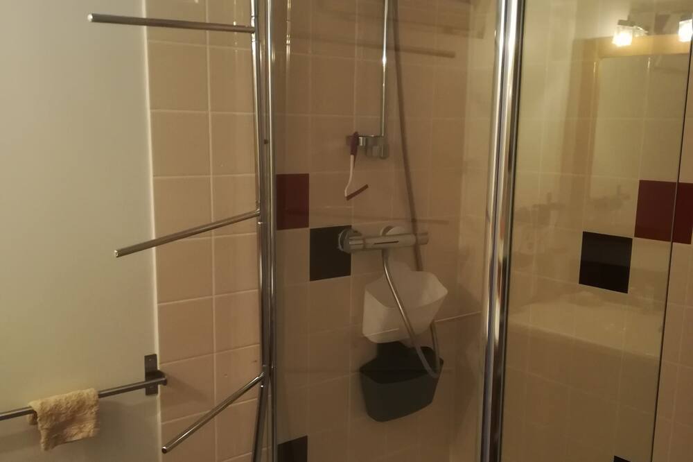 Photo of Bathroom in Bouguenais