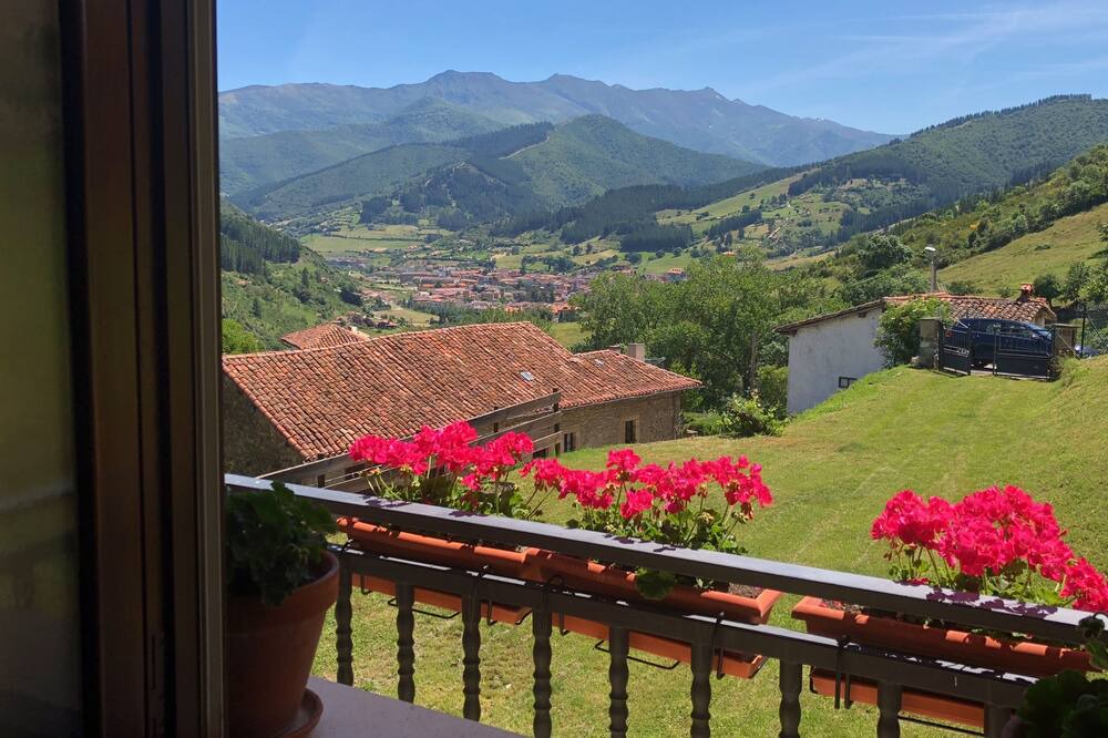 Photo of Patio Balcony in Mieses