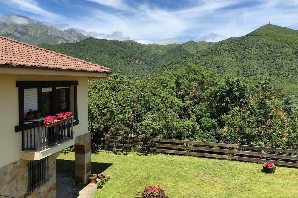 Photo of Outdoor in Mieses