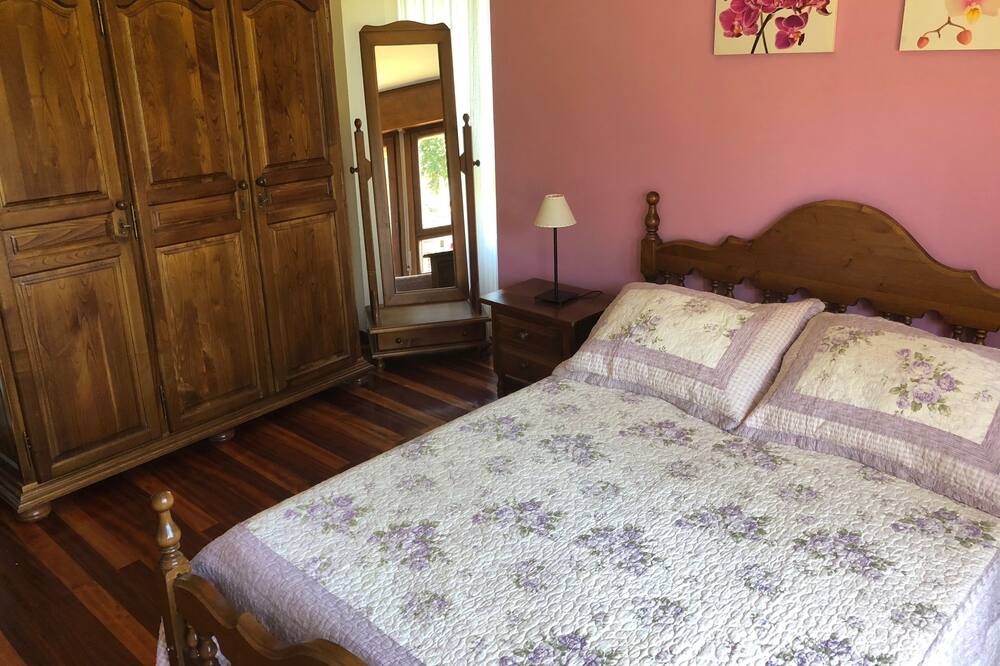 Photo of Bedroom in Mieses