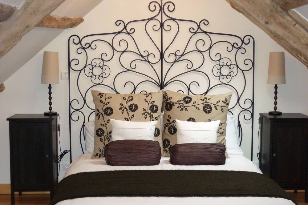 Photo of Bedroom in Caulnes