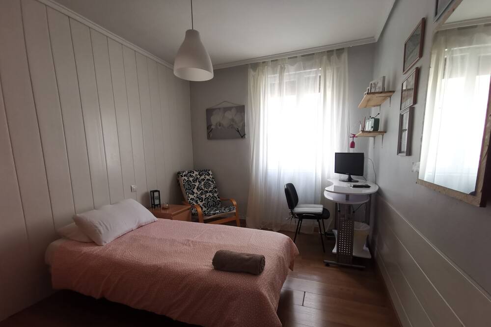 Photo of Bedroom in Chantrea